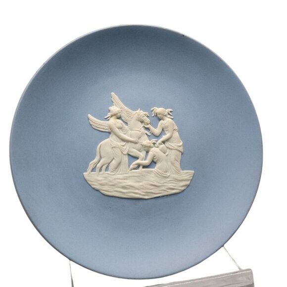 Wedgwood Jasperware Small Plate 4 1/8" Pegasus Design Vintage Genuine England - Picture 1 of 8
